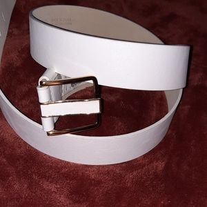 Liz Claiborne belt 1x white
